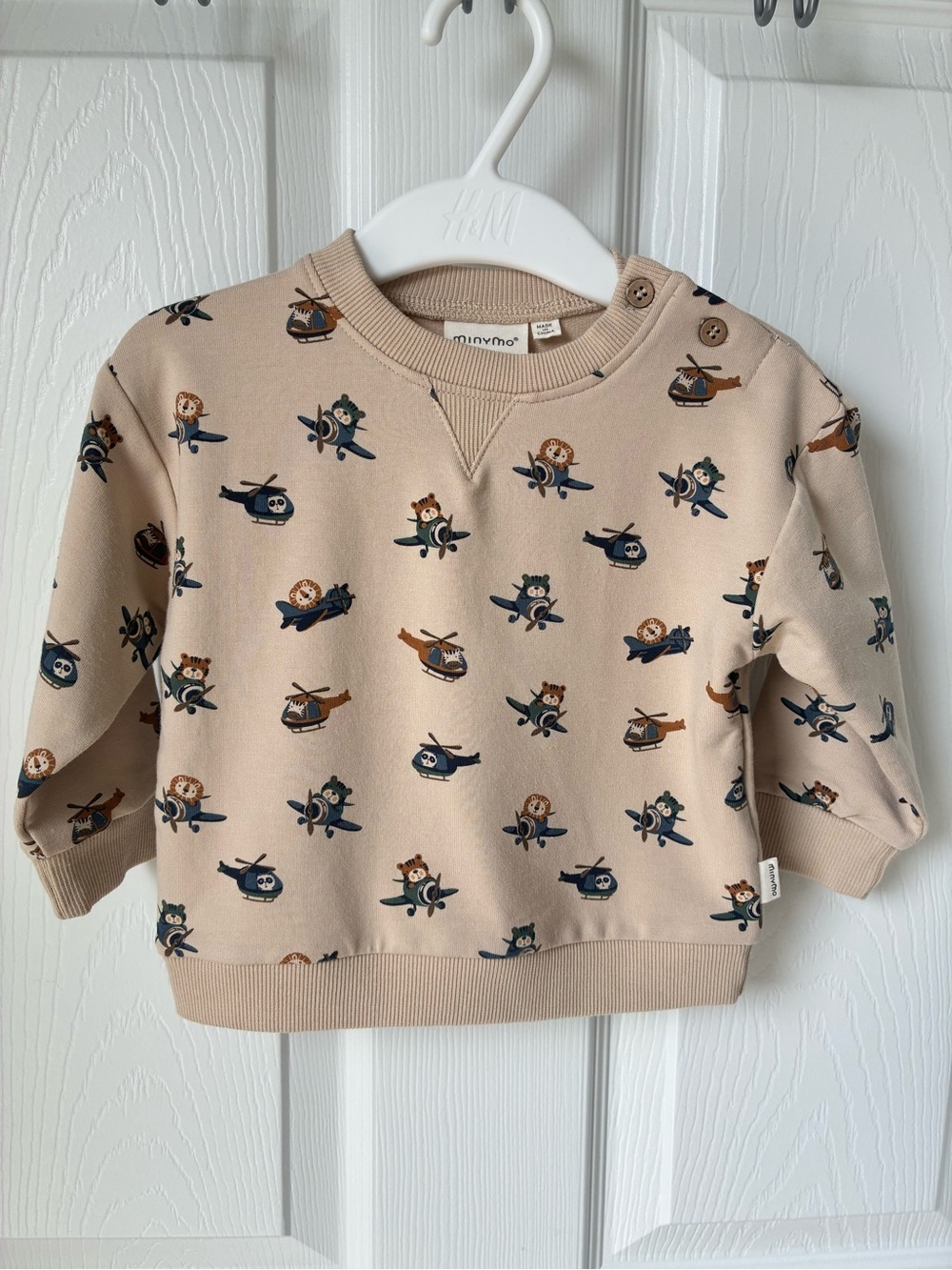 NWOT Minymo Beige Airplane Print Sweatshirt